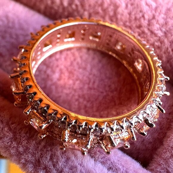 Park Lane Jewelry "Envy" Rose Gold Plated Ring Size 7 W/ Champagne CZ Stones - Picture 8 of 9